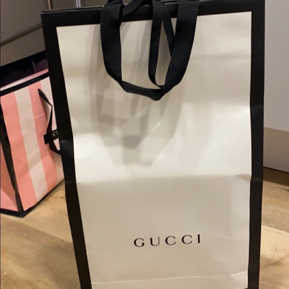 Gucci snake belt real with packaging and reciept
